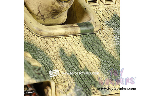 Forces of Valor - German Tank Destroyer Sd.Kfz.173 Jagdpanther Ausf.G1 (With Zimmerit) (1/32 scale diecast model car, Camouflage Desert) FOV-801007A