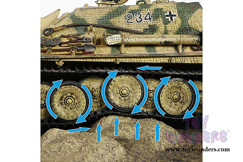 Forces of Valor - German Tank Destroyer Sd.Kfz.173 Jagdpanther Ausf.G1 (With Zimmerit) (1/32 scale diecast model car, Camouflage Desert) FOV-801007A