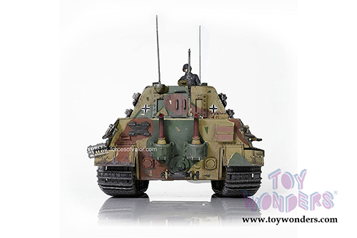 Forces of Valor - German Heavy Tank Destroyer Sd.Kfz.186 Jagdtiger (With Henschel suspension & Road Wheels) (1/32 scale diecast model car, Camouflage Forest) FOV-801024A
