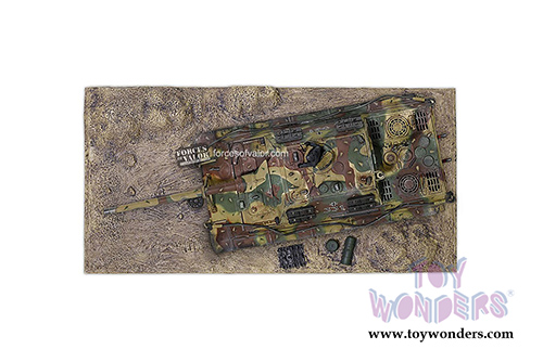 Forces of Valor - German Heavy Tank Destroyer Sd.Kfz.186 Jagdtiger (With Henschel suspension & Road Wheels) (1/32 scale diecast model car, Camouflage Forest) FOV-801024A