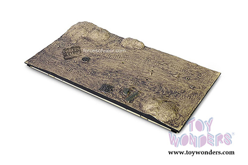 Forces of Valor - German Heavy Tank Destroyer Sd.Kfz.186 Jagdtiger (With Ferdinand Design Bogie & Road Wheel) (1/32 scale diecast model car, Camouflage Forest) FOV-801065A