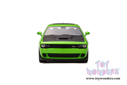 GT Spirit - Dodge Challenger Hellcat SRT Hard Top (1/18 scale resin model car, Go Green) GT168