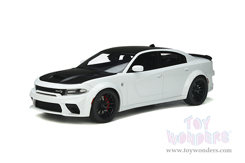 GT Spirit - Dodge Charger SRT Hellcat Redeye Hardtop (2021, 1/18 scale resin model car, White Knuckle/Matte Black) GT357