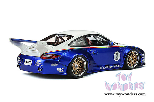 GT Spirit - Porsche 911 997 Old & New Body kit #1 Hardtop (1992, 1/18 scale resin model car, White/Blue) GT797