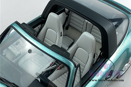 GT Spirit - Porsche 911 (964) Carrera 4 Targa (1991, 1/18 scale resin model car, Turquoise) GT805