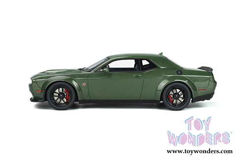 GT Spirit - Dodge Challenger R/T Scat Pack Widebody Hardtop (2019, 1/18 scale resin model car, F8 Green) GT815