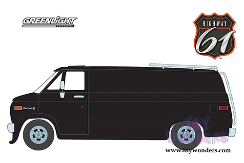 Greenlight Highway 61 - Chevrolet&reg; G-Series Van (1976, 1/18 scale diecast model car, Black) HWY18002