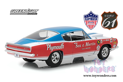 Greenlight Highway 61 - Sox & Martin Plymouth Barracuda Hardtop (1968, 1/18 scale diecast model car, Red/Blue/White) HWY18003