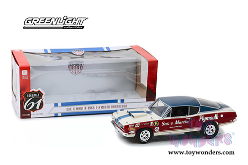 Greenlight Highway 61 - Sox & Martin Plymouth Barracuda Hardtop (1968, 1/18 scale diecast model car, Red/Blue/White) HWY18003