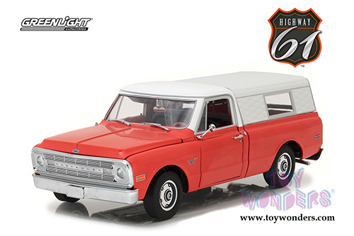 Greenlight Highway 61 - Chevrolet C10 with Small Camper Shell (1970, 1/18 scale diecast model car, White/Red) HWY18004