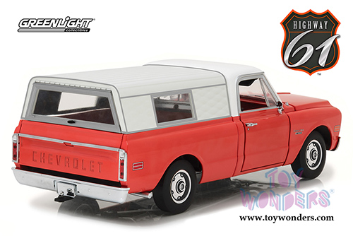 Greenlight Highway 61 - Chevrolet C10 with Small Camper Shell (1970, 1/18 scale diecast model car, White/Red) HWY18004