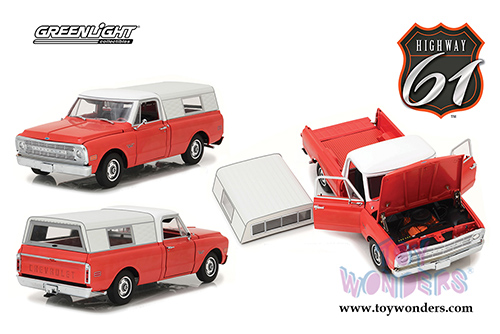 Greenlight Highway 61 - Chevrolet C10 with Small Camper Shell (1970, 1/18 scale diecast model car, White/Red) HWY18004