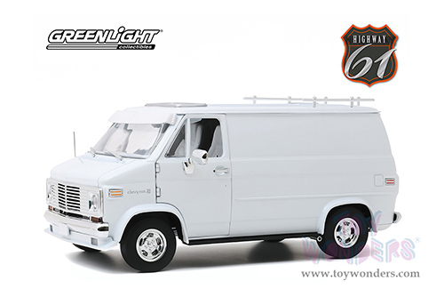 Greenlight Highway 61 - Chevrolet&reg; G-Series Van (1976, 1/18 scale diecast model car, White) HWY18023