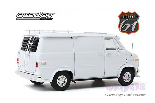 Greenlight Highway 61 - Chevrolet&reg; G-Series Van (1976, 1/18 scale diecast model car, White) HWY18023