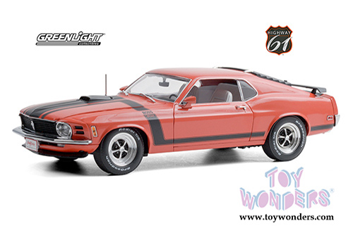 Greenlight Highway 61 - Ford Mustang BOSS 302 Fastback (Lot #790) Barrett-Jackson (1970, 1/18 scale diecast model car, Calypso Coral) HWY18030