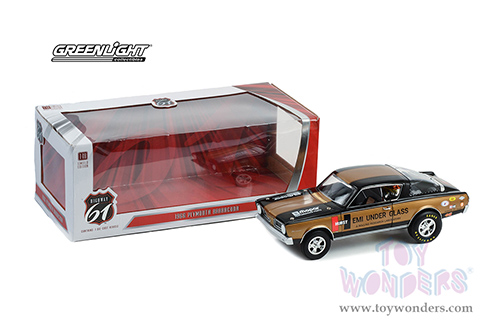 Greenlight Highway 61 - Plymouth Barracuda - Hurst HEMI&reg; Under Glass "A Rolling Research Laboratory" (1966, 1/18 scale diecast model car, Gold/Black) HWY18034
