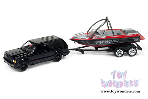 Round 2 Johnny Lightning - Gone Fishing 2017 Release 3 Set B (1/64 scale diecast model car, Asstd.) JLBT003/36B