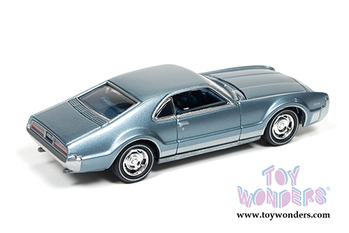 Round 2 Johnny Lightning Classic Gold Collection Release 2 Set A (1/64 scale diecast model car, Asstd.) JLCG002/48A