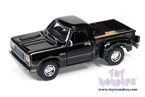 Round 2 Johnny Lightning Classic Gold Collection Release 2 Set A (1/64 scale diecast model car, Asstd.) JLCG002/48A