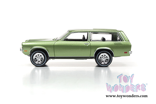 Round 2 Johnny Lightning Classic Gold Collection Release 2 Set B (1/64 scale diecast model car, Asstd.) JLCG002/48B