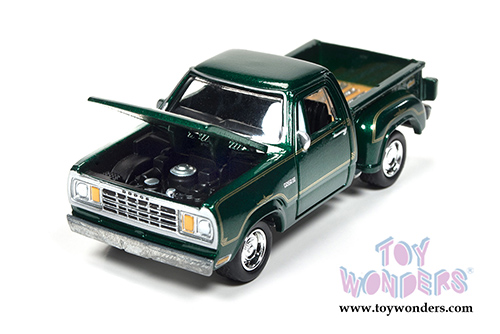 Round 2 Johnny Lightning Classic Gold Collection Release 2 Set B (1/64 scale diecast model car, Asstd.) JLCG002/48B