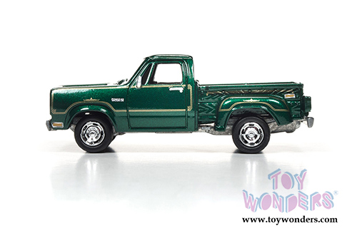 Round 2 Johnny Lightning Classic Gold Collection Release 2 Set B (1/64 scale diecast model car, Asstd.) JLCG002/48B