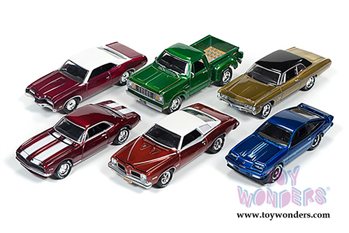 Round 2 Johnny Lightning - Holiday Classics Release 1 (1/64 scale diecast model car, Asstd.) JLHC001/48