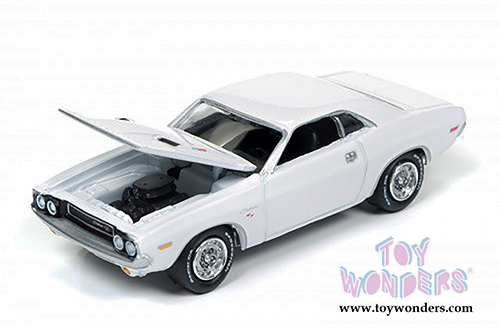 Round 2 Johnny Lightning - Muscle Cars USA 2017 | Silver Screen Release 3 Set A (1/64 scale diecast model car, Asstd.) JLMC005/12A