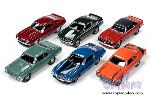 Round 2 Johnny Lightning - Muscle Cars USA 2020 Release 2 COPO Muscle Set B (1/64 scale diecast model car, Asstd.) JLMC023/48B