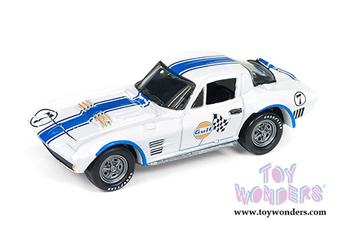 Round 2 Johnny Lightning - Gulf Chevrolet&reg; Corvette&reg; Grand Sport #7 (1963, 1/64 scale diecast model car, Red, White and Green w/Texaco Graphics) JLSP010/24