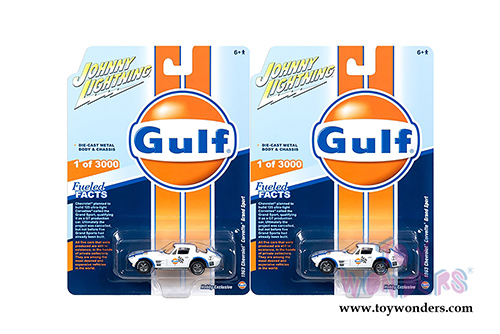 Round 2 Johnny Lightning - Gulf Chevrolet&reg; Corvette&reg; Grand Sport #7 (1963, 1/64 scale diecast model car, Red, White and Green w/Texaco Graphics) JLSP010/24