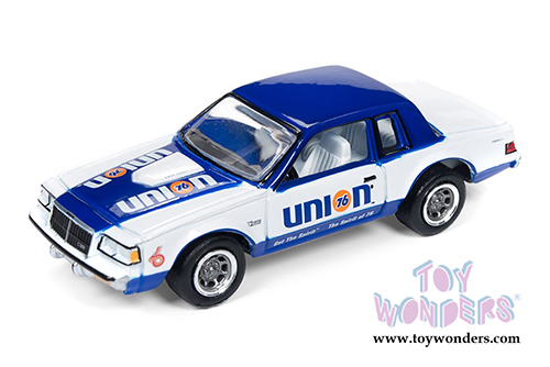 Round 2 Johnny Lightning - Union 76 Buick&reg; Regal&trade; T-Type (1986, 1/64 scale diecast model car, White/Blue) JLSP012/24