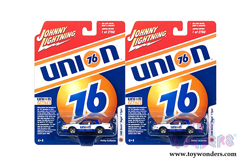 Round 2 Johnny Lightning - Union 76 Buick&reg; Regal&trade; T-Type (1986, 1/64 scale diecast model car, White/Blue) JLSP012/24