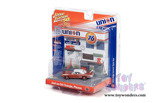 Round 2 Johnny Lightning - Diorama 2019 Release 2 | Union 76 Interior Service Station Façade w/1970 Dodge Coronet Super Bee (1970, 1/64 scale diecast model car, Brown/White) JLSP085/24