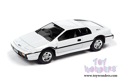 Round 2 Johnny Lightning - Pop Culture Series | James Bond Lotus Sprit - The Spy Who Loved Me (1976, 1/64 scale diecast model car, White) JLSP127/24
