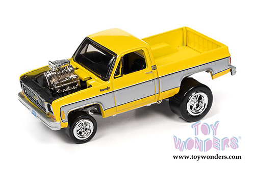 Round 2 Johnny Lightning - Street Freaks 2021 Release 1 Set B | Chevrolet&reg; Cheyenne 10 Pickup Truck - Zinger (1973, 1/64 scale diecast model car, Yellow/Silver) JLSP141/24B