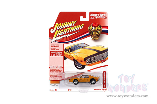 Round 2 Johnny Lightning - Muscle Cars U.S.A. | AMC Javelin AMX Hardtop Class of 1971 (1971, 1/64 scale diecast model car, Yellow) JLSP152/24B
