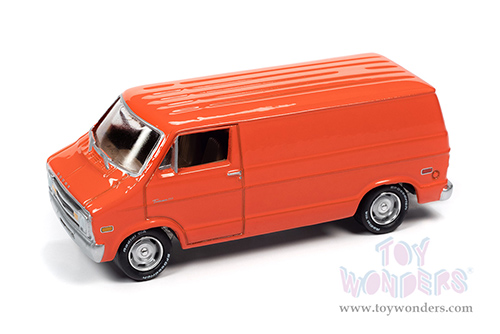 Round 2 Johnny Lightning - Classic Gold 2021 Release 3 Set A | Dodge Tradesman Van (1976, 1/64 scale diecast model car, Custom Red-Orange) JLSP167/24A