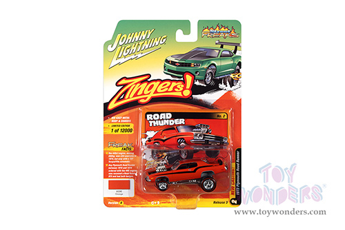 Round 2 Johnny Lightning - Street Freaks 2021 Release 3 Set B | Plymouth Road Runner - Zingers! (1973, 1/64 scale diecast model car, Hemi Orange) JLSP182/24B