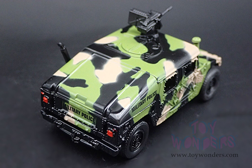 Round 2 Johnny Lightning - Military 2021 Release 1 Set A - M1025 HMMWV Armament Carrier HUMVEE 4-CT Armored Fastback United Nations Peacekeeping Mission - Policing Kosovo - Wheeled Warriors (1/64 scale diecast model car, Forest Camouflage) JLSP198/24A
