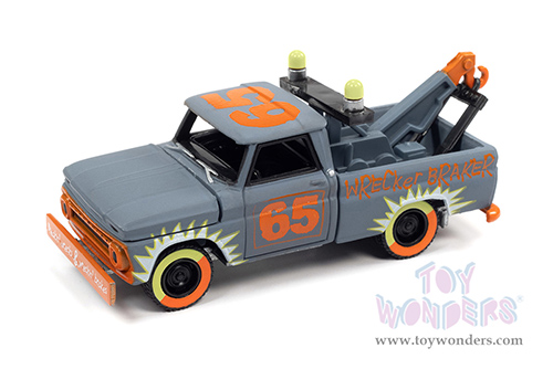 Round 2 Johnny Lightning - Street Freaks 2021 Release 4 Set A | Chevrolet&reg; Tow Truck - Demolition Derby (1965, 1/64 scale diecast model car, Derby Smoke Gray) JLSP209/24A