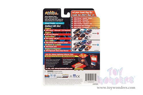 Round 2 Johnny Lightning - Street Freaks 2022 Release 1 Set B | Ford Maverick - Zingers! (1972, 1/64 scale diecast model car, Solar Gold w/Black Stripe) JLSP229/24B