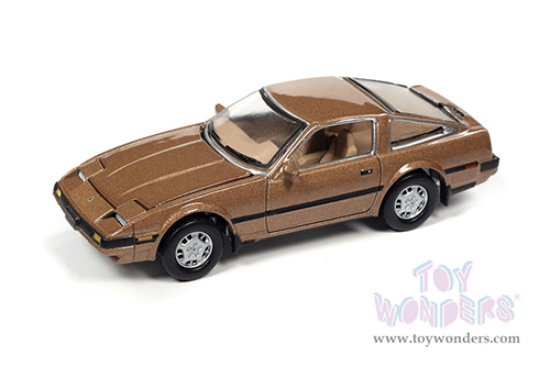 Round 2 Johnny Lightning - Classic Gold 2022 Release 2 Set A | Nissan 300ZX (1984, 1/64 scale diecast model car, Aspen Gold Metallic) JLSP243/24A