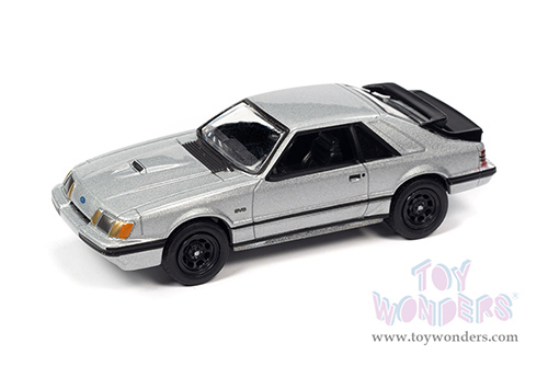 Round 2 Johnny Lightning - Classic Gold 2022 Release 2 Set B | Ford Mustang SVO (1986, 1/64 scale diecast model car, Silver) JLSP247/24B