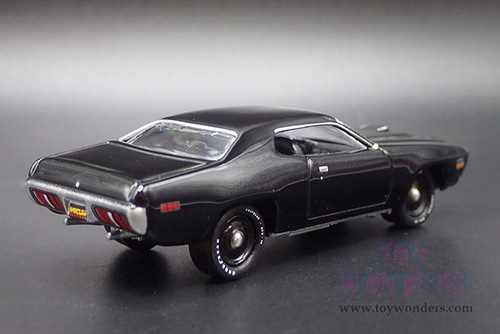 Round 2 Johnny Lightning - Plymouth Road Runner "Mecum Auctions" (1971, 1/64 scale diecast model car, Gloss Black) JLSP377/24