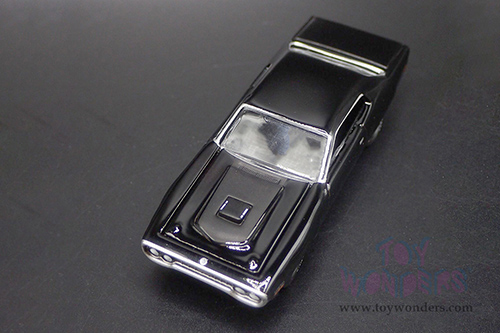 Round 2 Johnny Lightning - Plymouth Road Runner "Mecum Auctions" (1971, 1/64 scale diecast model car, Gloss Black) JLSP377/24