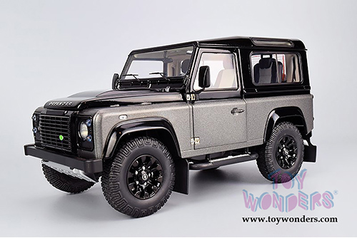 Kyosho - Land Rover Defender 90 Autobiography (1/18 scale diecast model car, Corris Gray/Santorini Black) K08901CGR