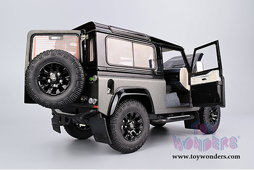 Kyosho - Land Rover Defender 90 Autobiography (1/18 scale diecast model car, Corris Gray/Santorini Black) K08901CGR