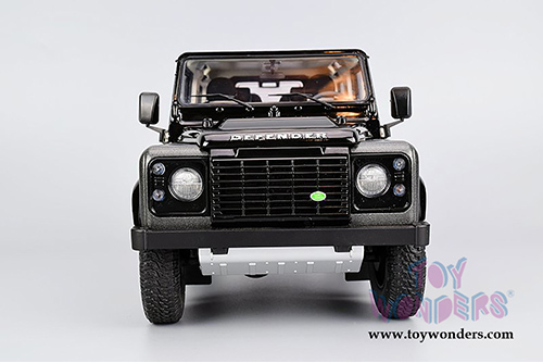 Kyosho - Land Rover Defender 90 Autobiography (1/18 scale diecast model car, Corris Gray/Santorini Black) K08901CGR