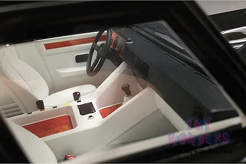 Kyosho Samurai - Lamborghini LM002 SUV (1/18 scale resin model car, Black) KSR18508BK